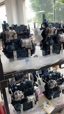 D782, D782-ET05_CN4 Motore diesel per escavatori Kubota